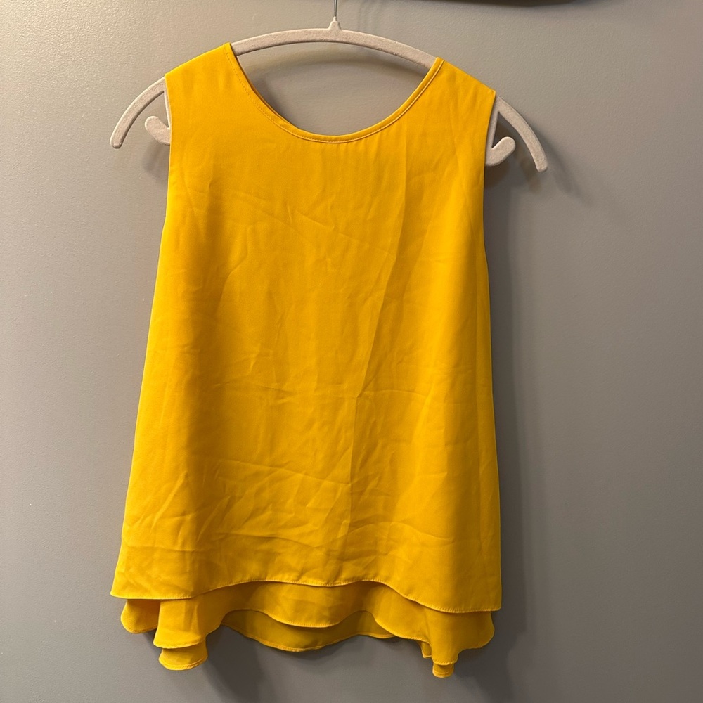 Willi Smith Golden Yellow Sleeveless Blouse